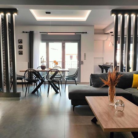 Meteora Scenic Loft Apartment กาลัมปากา ภายนอก รูปภาพ