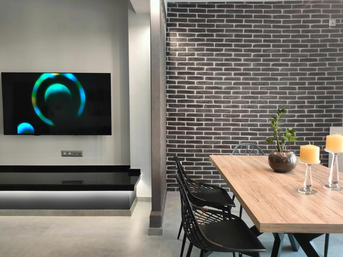 Meteora Scenic Loft Apartment กาลัมปากา ภายนอก รูปภาพ