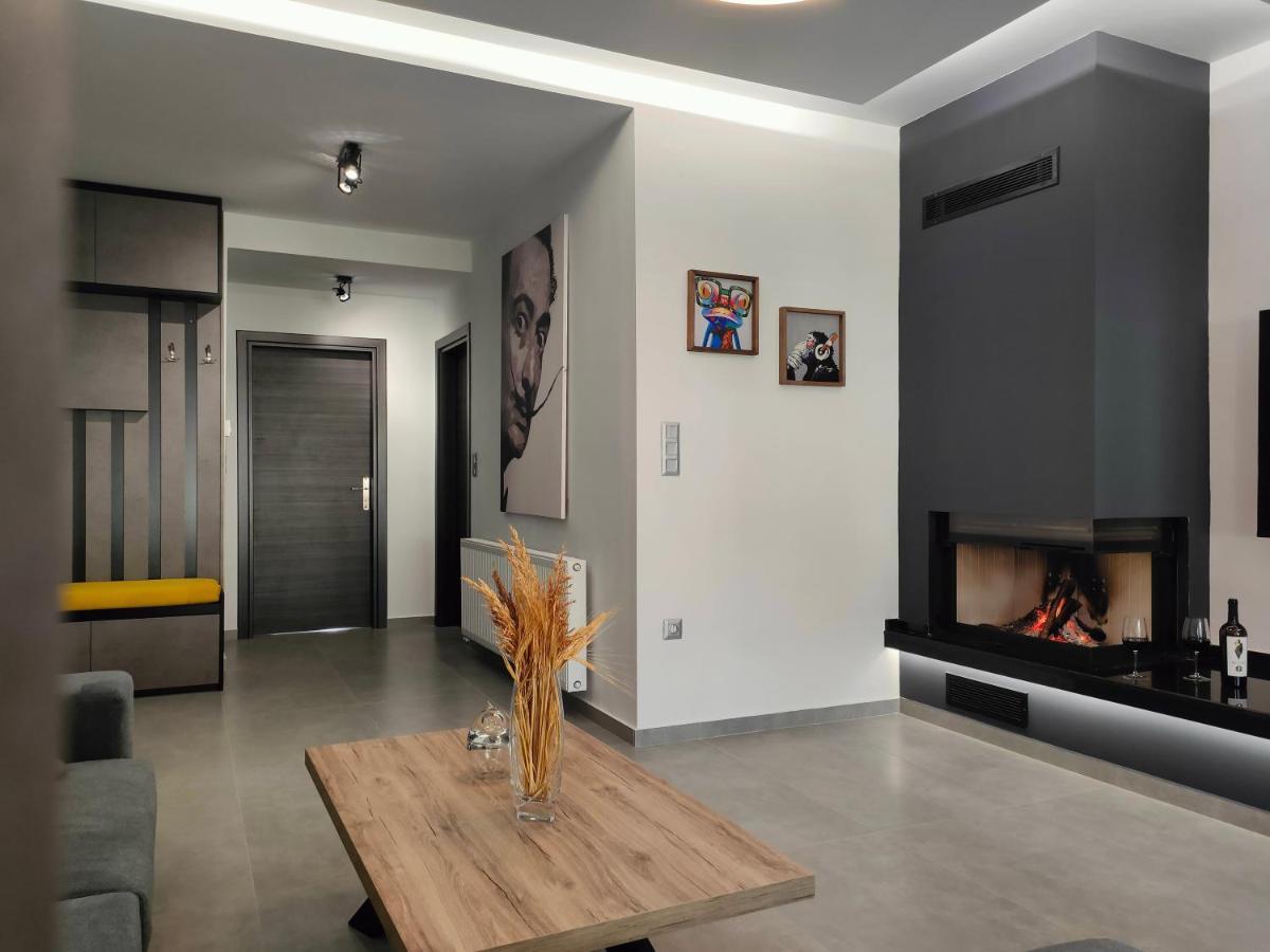 Meteora Scenic Loft Apartment กาลัมปากา ภายนอก รูปภาพ