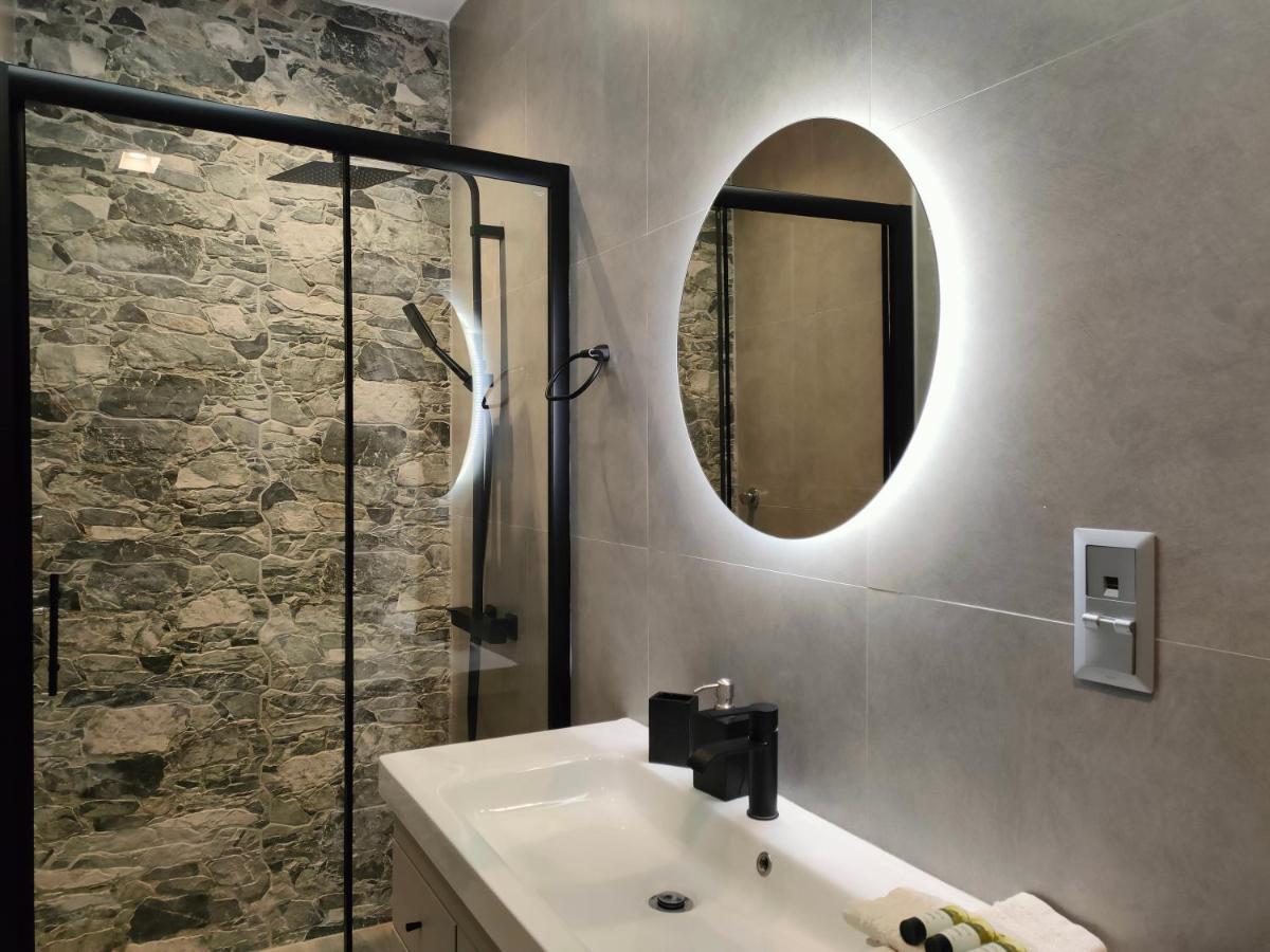 Meteora Scenic Loft Apartment กาลัมปากา ภายนอก รูปภาพ