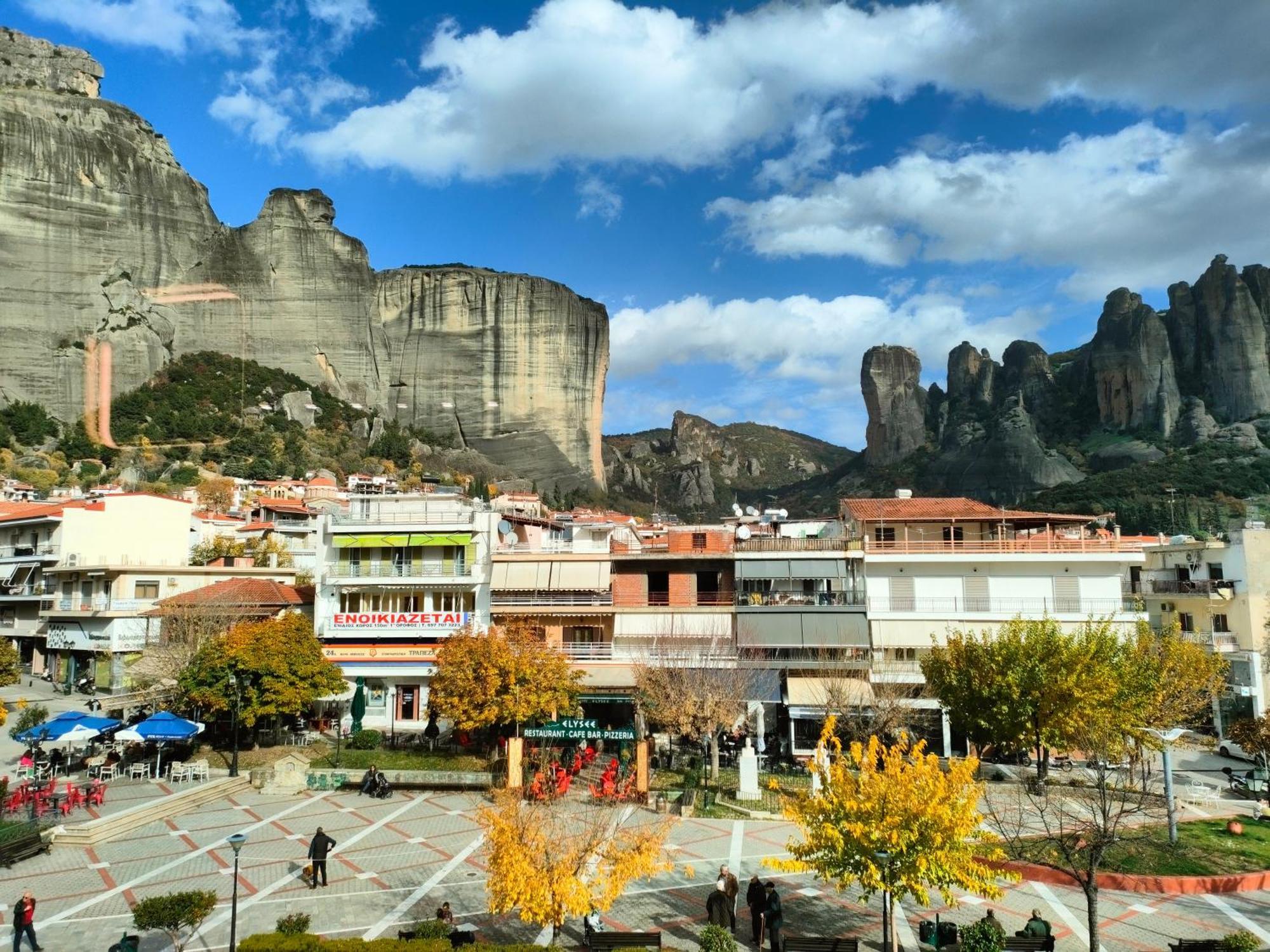 Meteora Scenic Loft Apartment กาลัมปากา ภายนอก รูปภาพ